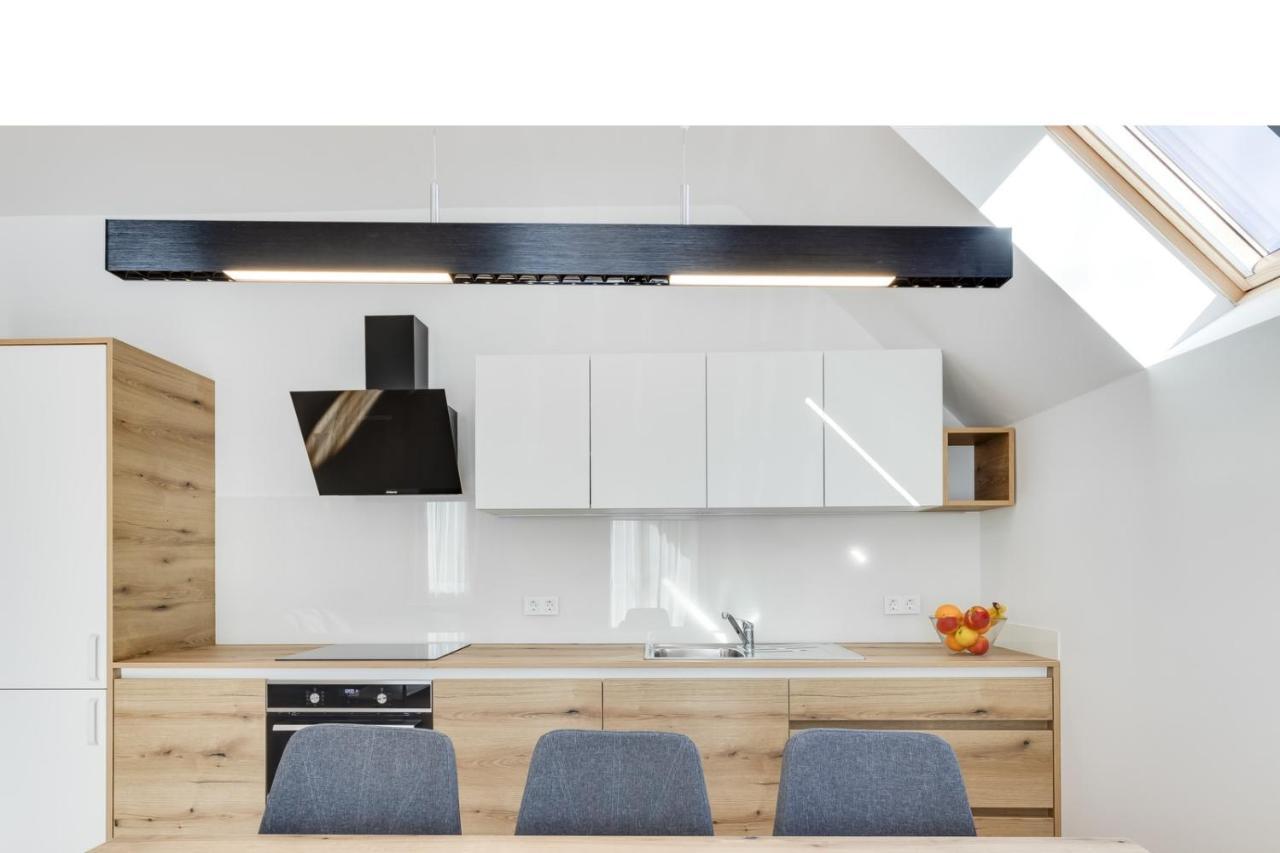 Chic Apartments With Finnish Sauna And Jacuzzi Kranjska Gora Kültér fotó