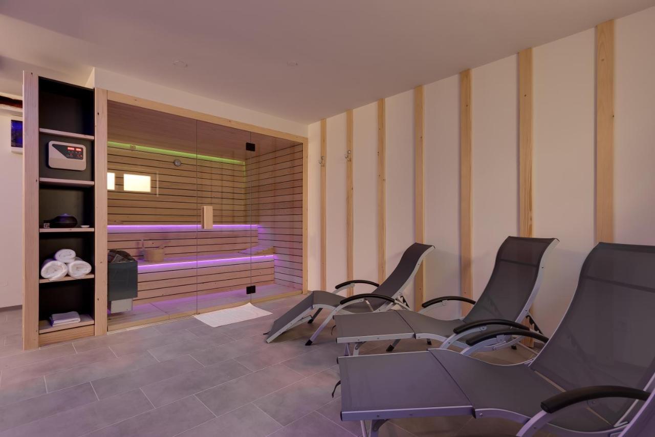 Chic Apartments With Finnish Sauna And Jacuzzi Kranjska Gora Kültér fotó