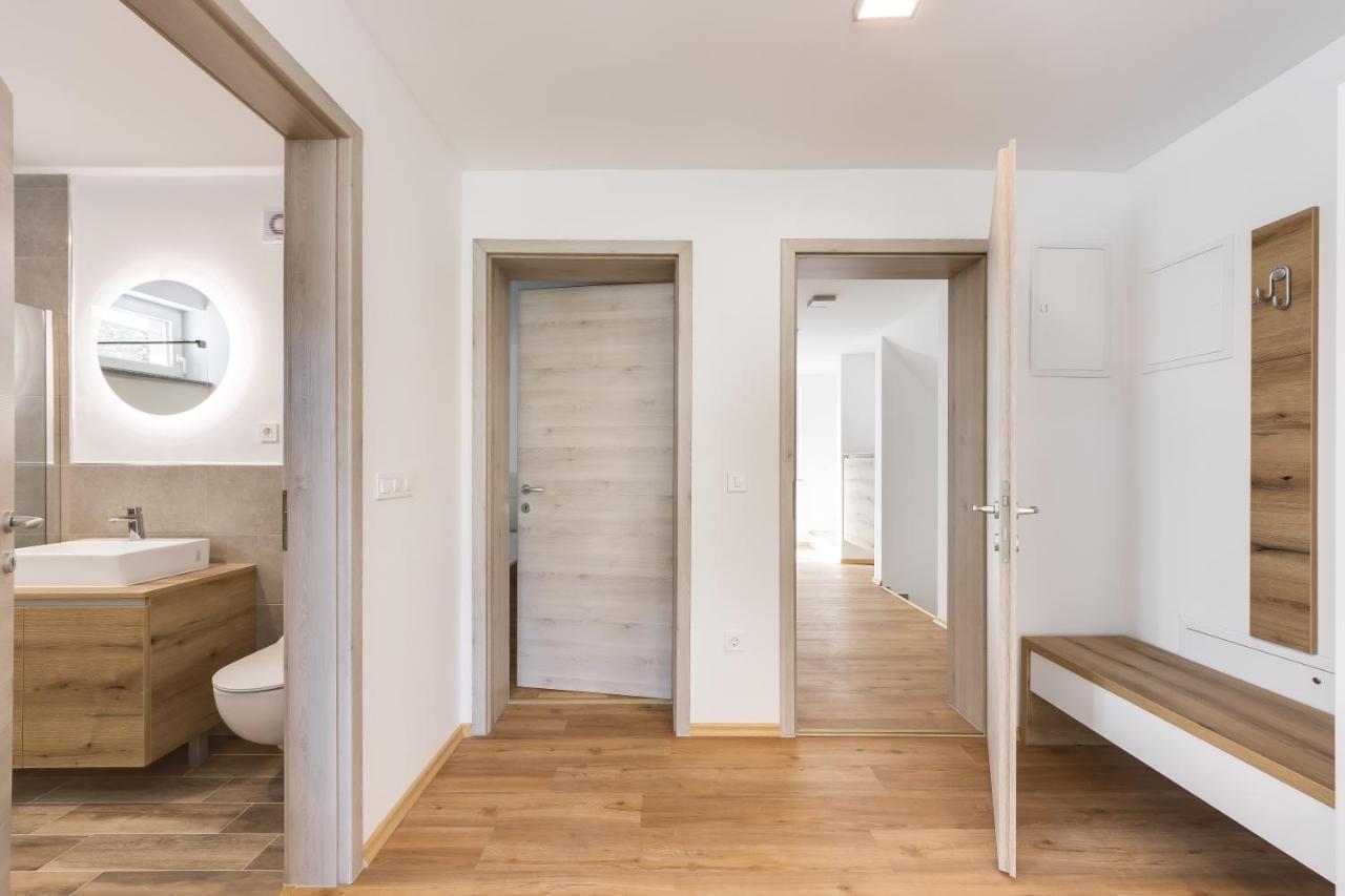 Chic Apartments With Finnish Sauna And Jacuzzi Kranjska Gora Kültér fotó