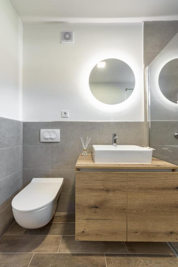 Chic Apartments With Finnish Sauna And Jacuzzi Kranjska Gora Kültér fotó