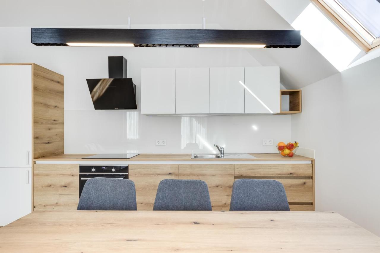 Chic Apartments With Finnish Sauna And Jacuzzi Kranjska Gora Kültér fotó